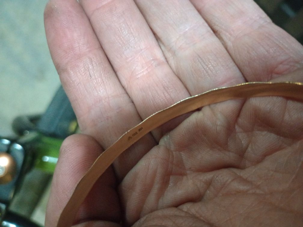 Very Nice 14 K Solid Gold Bracelet..