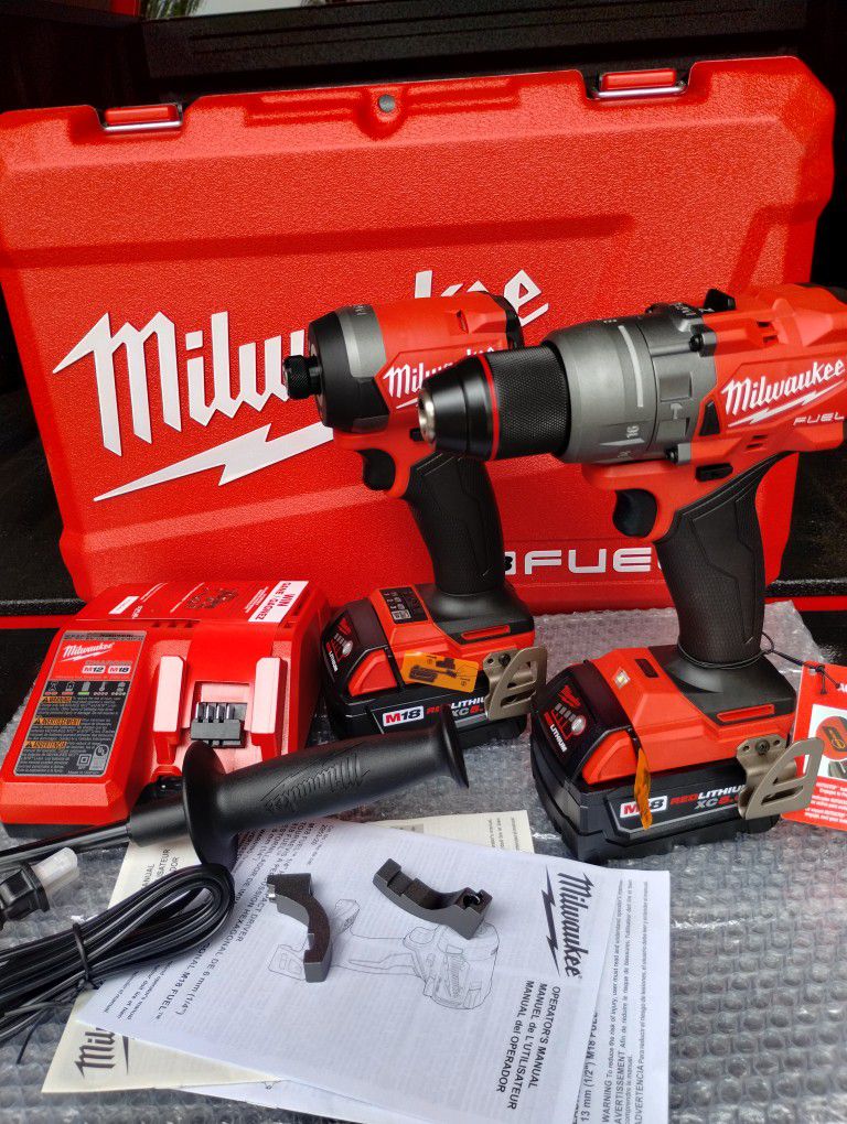 Brand New Milwaukee M18 FUEL 18V Lithium-Ion Brushless Cordless Hammer Drill and Impact Driver Combo Kit (2-Tool) with 2 Batteries