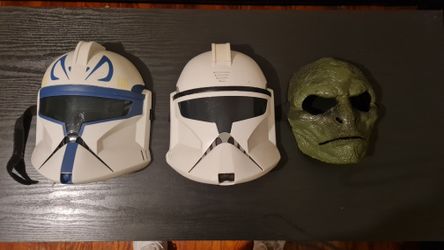 Halloween Masks: 2 STAR WARS & 1 LIZARD GODZILLA