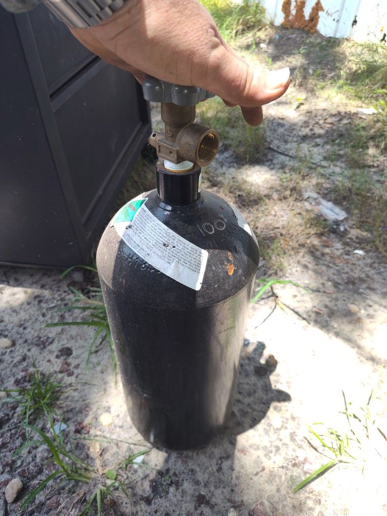 40 Cubic Ft Welding Gas Owner Tank