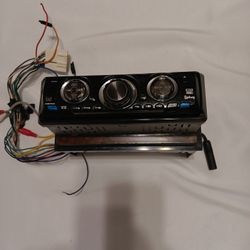 Dual Electronics Car Stereo Model CD770