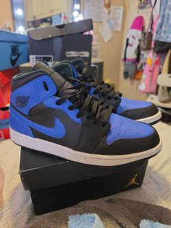 Jordan 1 Mid Hyper Royal Size 12