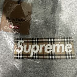 Supreme Burberry Hooded Sweater 