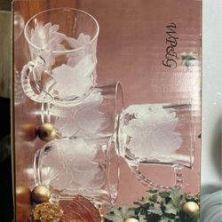 4pack Frosted Holiday Mugs 