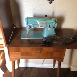 Antique Sewing Machine 