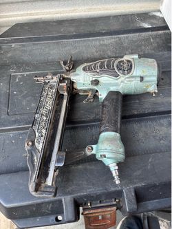 Nailer/stapler tool