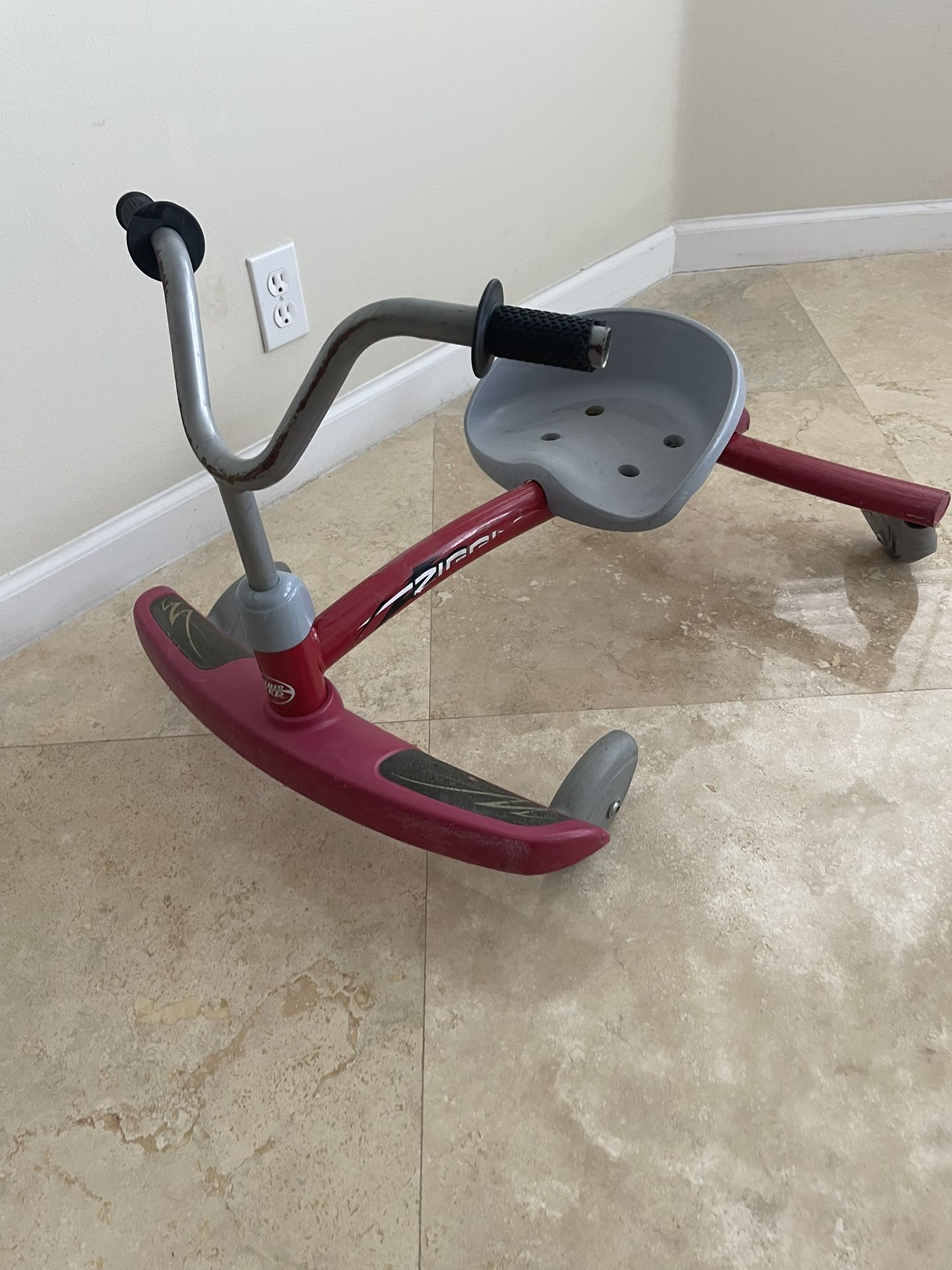 Radio Flyer Ziggle, Red Kids Wiggle Car, Ages 3-8