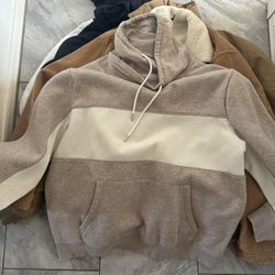 Men’s Size Large Tops