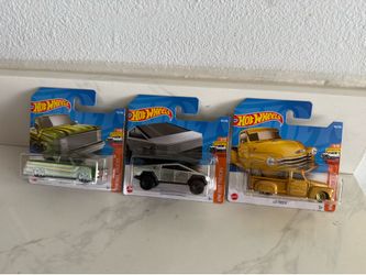 Hot Wheels Tesla Cybertruck- 83’Chevy Silverado -