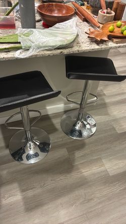 Set of 4 chairs