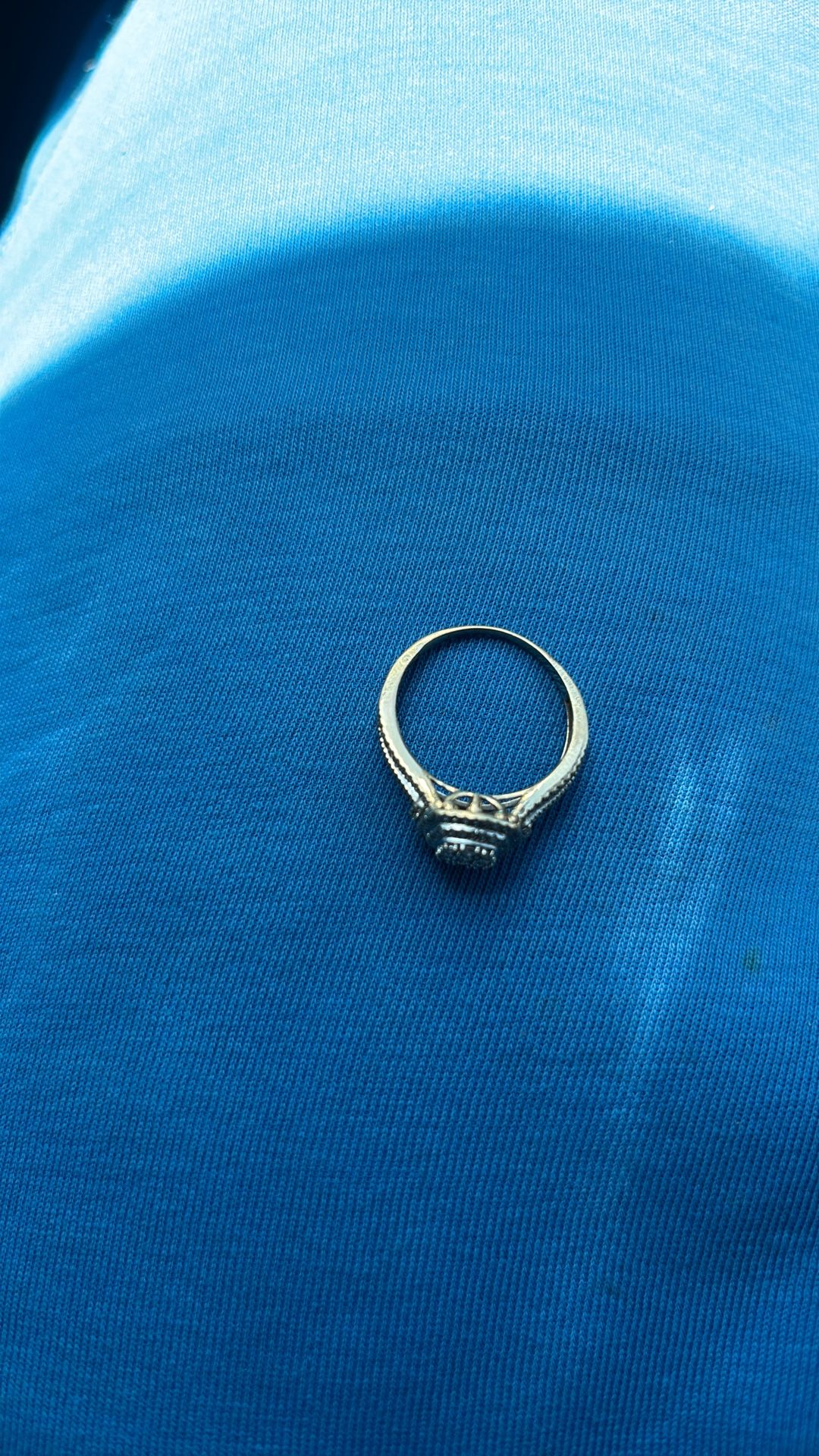 14 K Diamond Ring