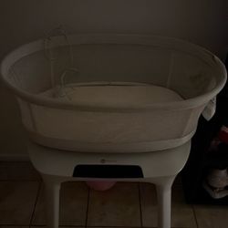 4moms Mama Roo Sleep Bassinet 