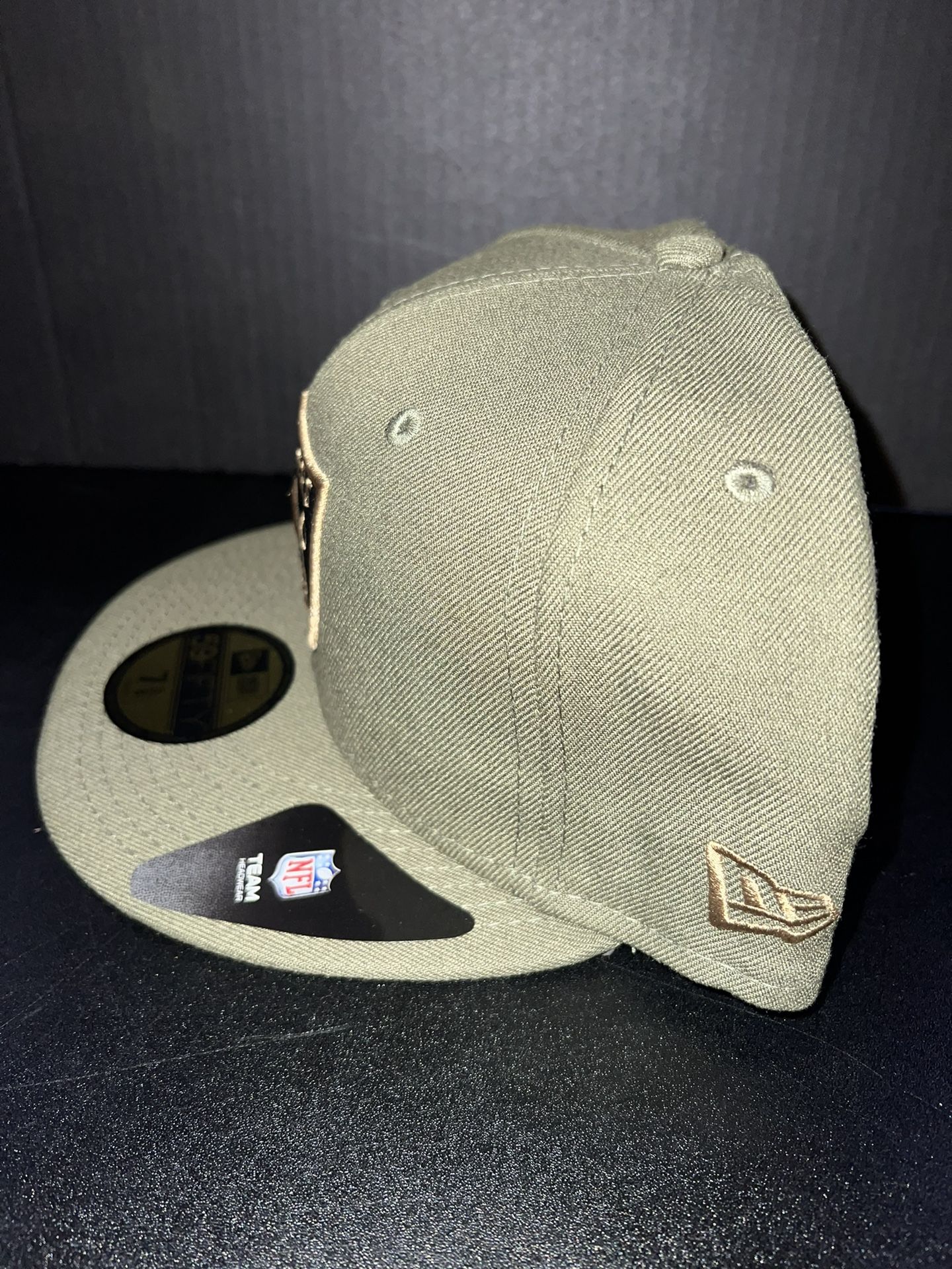 New Era Youth Pink Las Vegas Raiders 2022 NFL Crucial Catch Knit Hat for  Sale in El Paso, TX - OfferUp