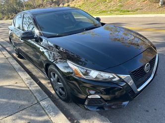 2020 Nissan Altima