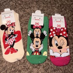 💖 Cute Cartoon Socks – Minnie & Mickey Style (3-Pack)