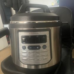 Insignia 8 Quart Digital Multi Cooker