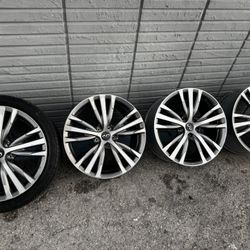 Infiniti Sport Rims 