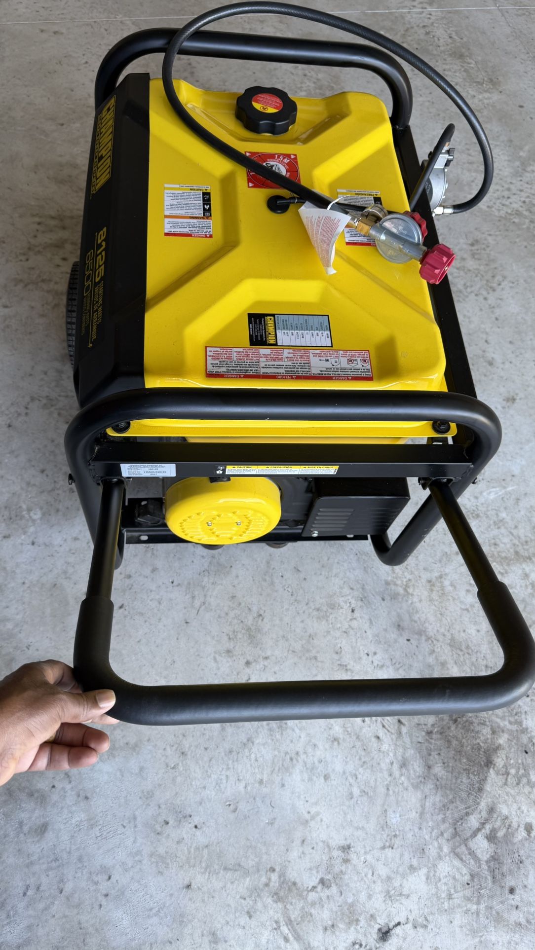 Champion 8,125/6500 Watts Generator.Dual Fuel.