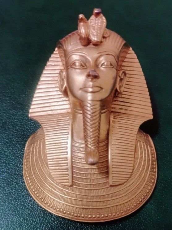 Tut Pendant MMA-1976