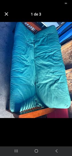 Se vende sofa cama tamaño full perfecto estado $270