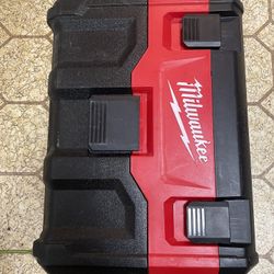 Milwaukee M18 Wet/Dry Vacuum 