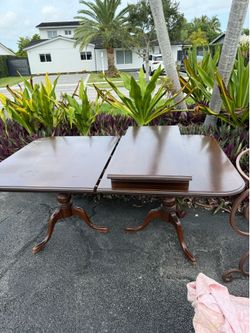 Solid Wood Extendable Dining