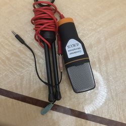 Social Media Equipment 