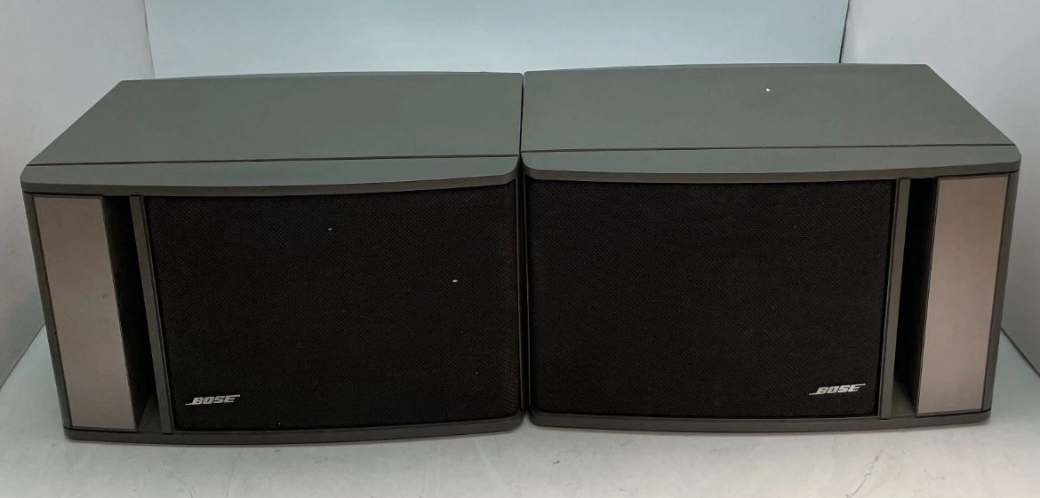 Pair Of Bose Model 141 Speakers For Sale!