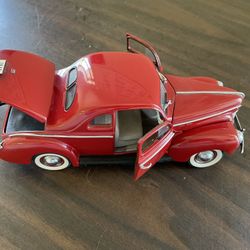 1940 Danbury Mint Ford Deluxe Coupe