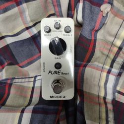 Moore Pure Boost Guitar Pedal 