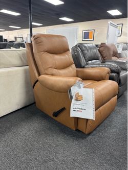 Manual Recliner Chair. 🚚WE DELIVER🚚