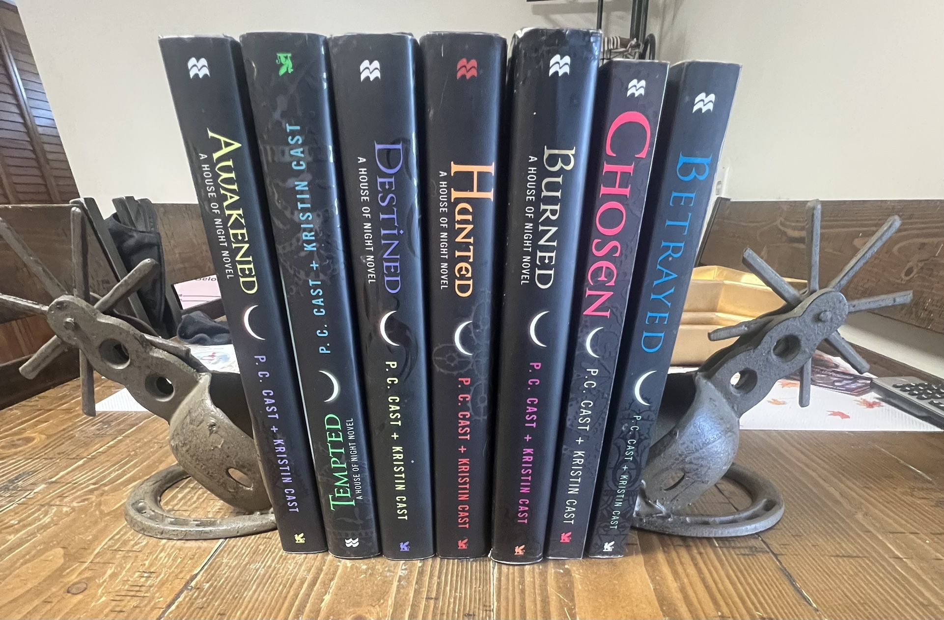 Horse Shoe Book Ends With Spinning Spurs