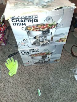 Chafin̈g dish 5 quart