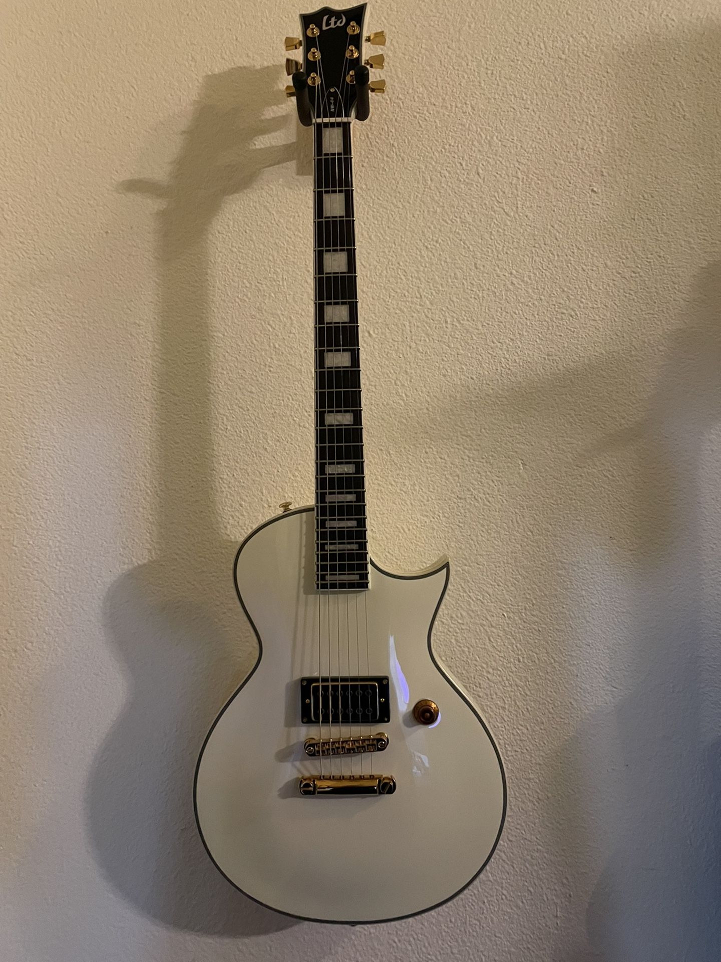 ESP LTD NW-44 White Electric guitar 