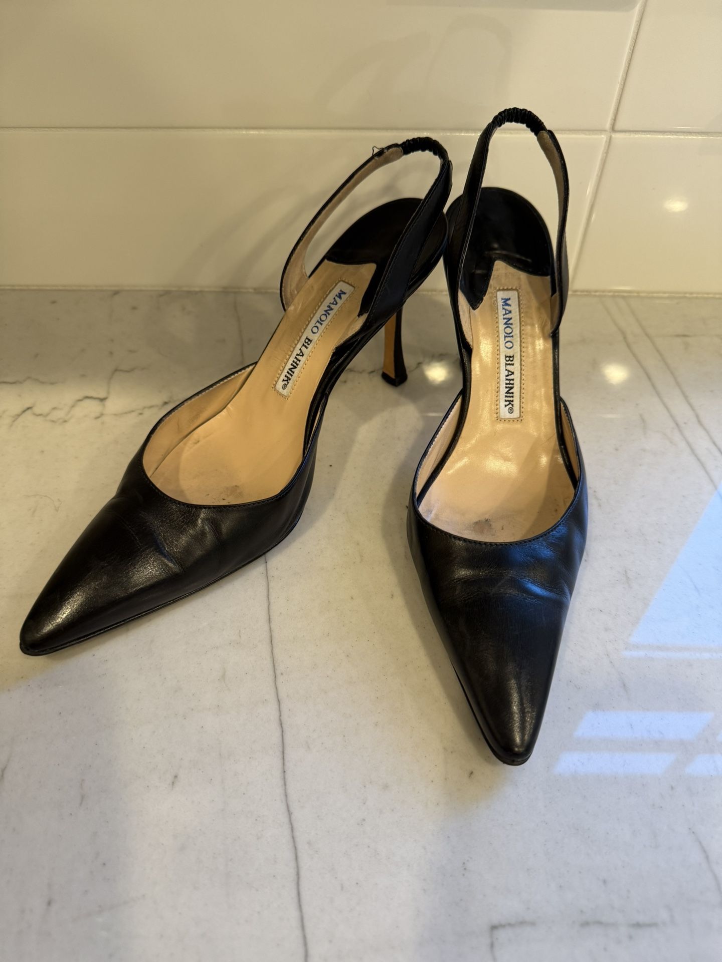 Manolo Blahnik Women Shoes/Pumps~Black Leather Sling-Back; Size 38.5