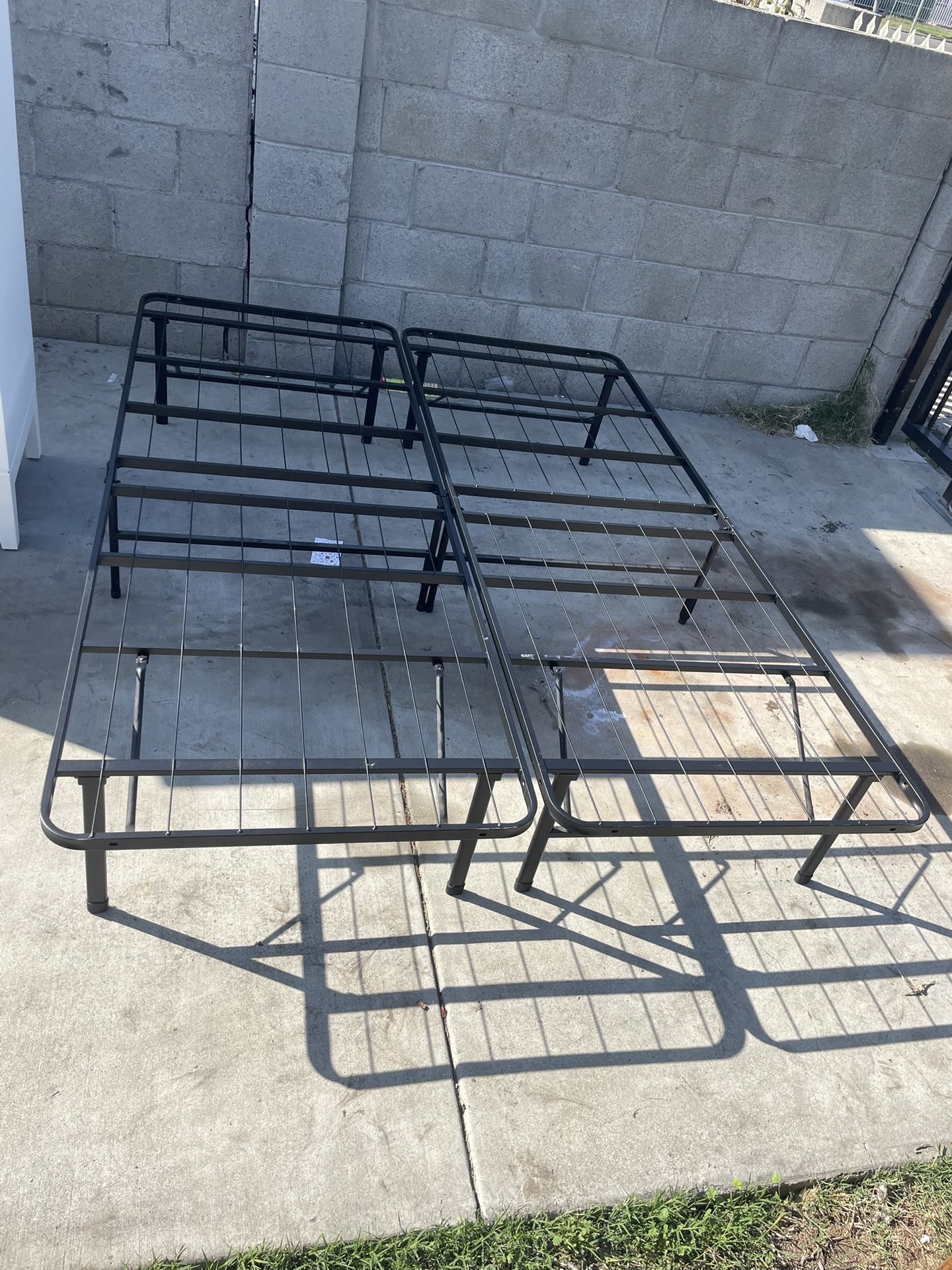 Metal Queen Bed Frame 