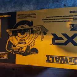 DeWalt 20-volt Max Brushless XR 6 And 1/2in ,Po,Plug 165mm Circular Saw
