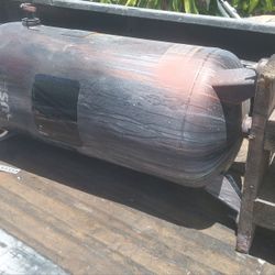 HUSKY AIR TANK 60gal 