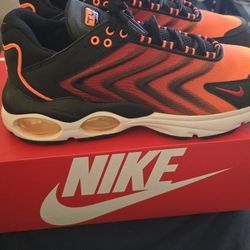 Nike Air Max TW SE Size 10.5M 12W