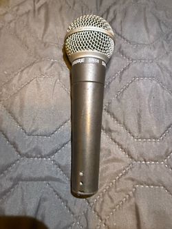 Shure SM58 Microphone