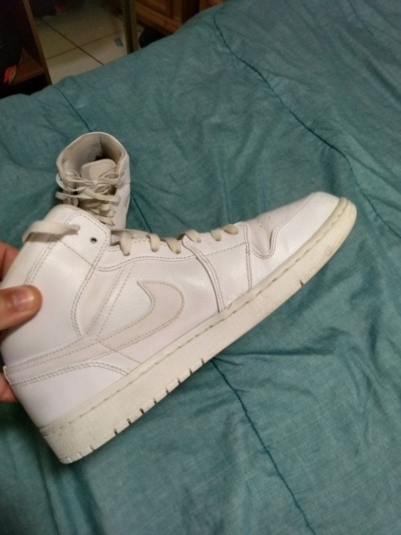 Air Jordan 1 Mid Used Good Condition 