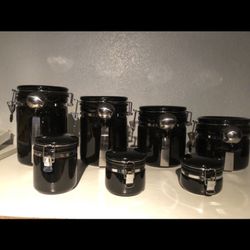 OGGI 7-piece Black Ceramic Air Tight Locking Canisters 