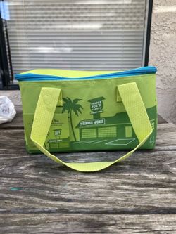 NEW Trader Joe's 2026 Mini Insulated Tote Summer Lunch Bag Green Blue Limited