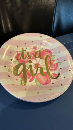 It’s a girl baby shower cake plates