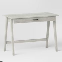 Target Desk 
