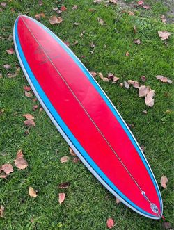 Stunning Ingham Midlength Surfboard 7’0” x 21” x 2 7/8” w/ fin