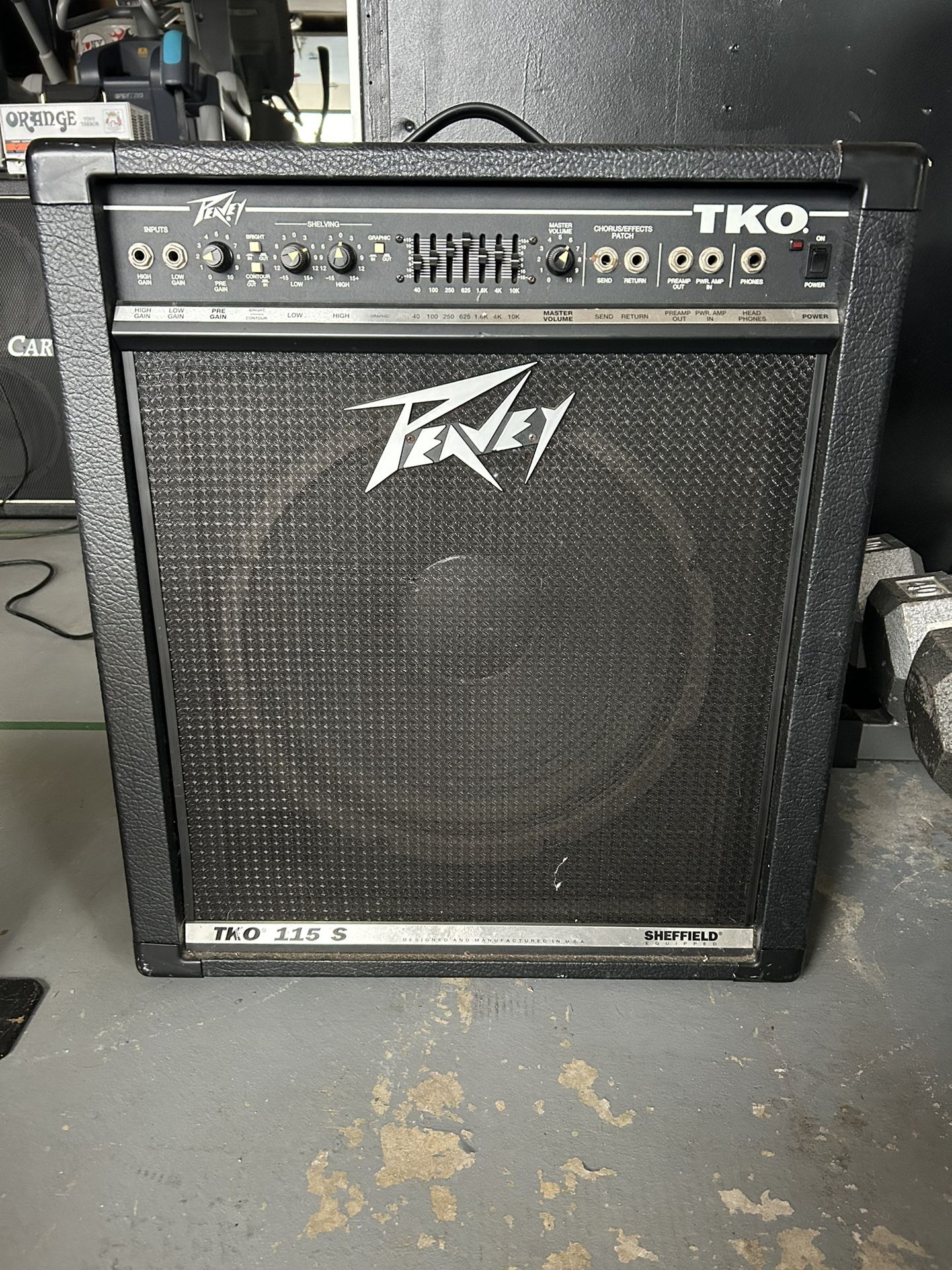 Peavey TKO 115s Bass Combo Amp