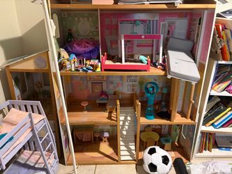 Doll house