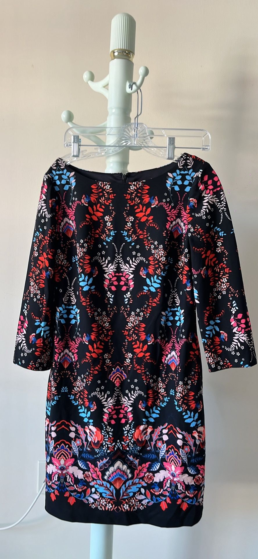 Vince Canuto Women’s Drees
