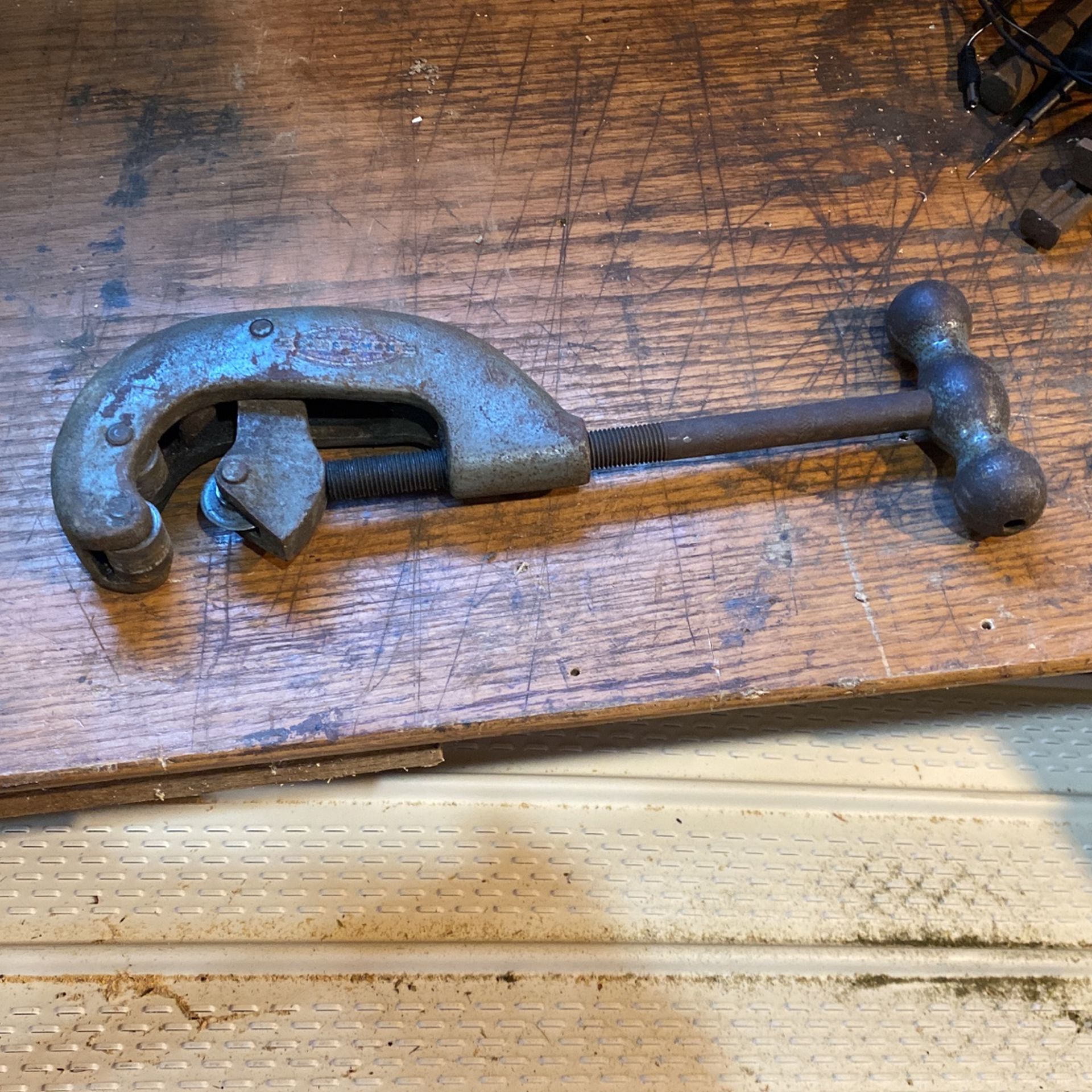 Old pipe cutter don’t need it anymore